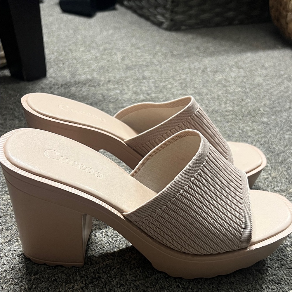Chunky Platform Slide Heels in Blush - Unbranded